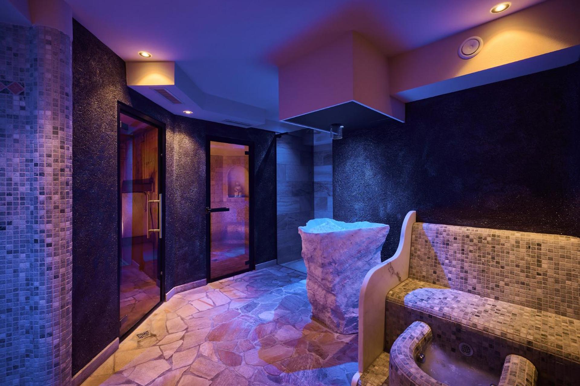 Dolomites Wellness Hotel Savoy 拉维拉 外观 照片